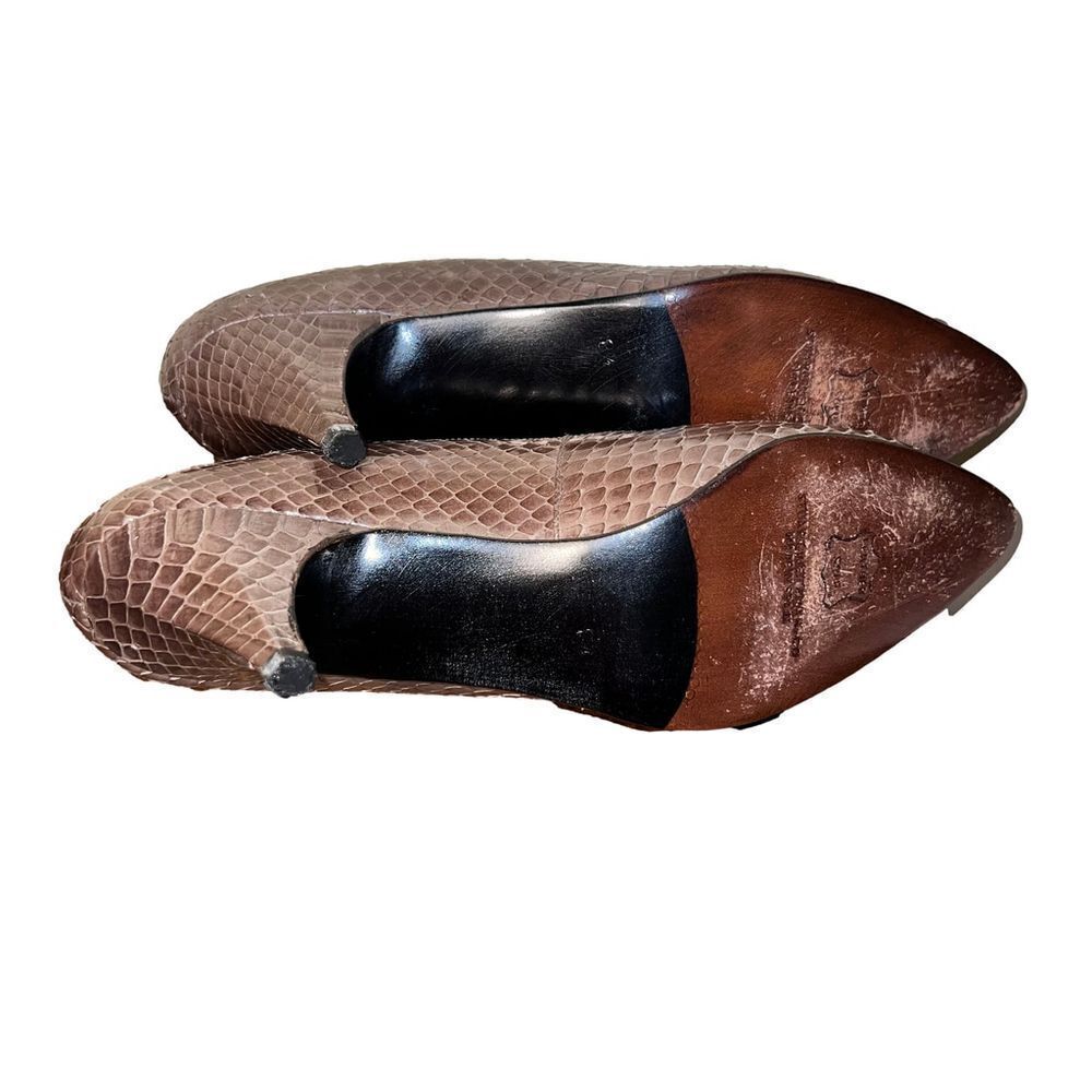 Women's Stuart Weitzman Heels, Brown, 8.5 - Picture 4 of 7